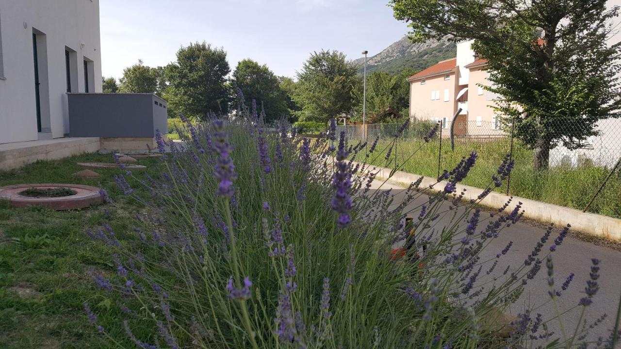 Studios Artemis Baška Exteriör bild